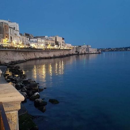 Ortigia Porta Del Mare Apartment Syracuse Exterior foto