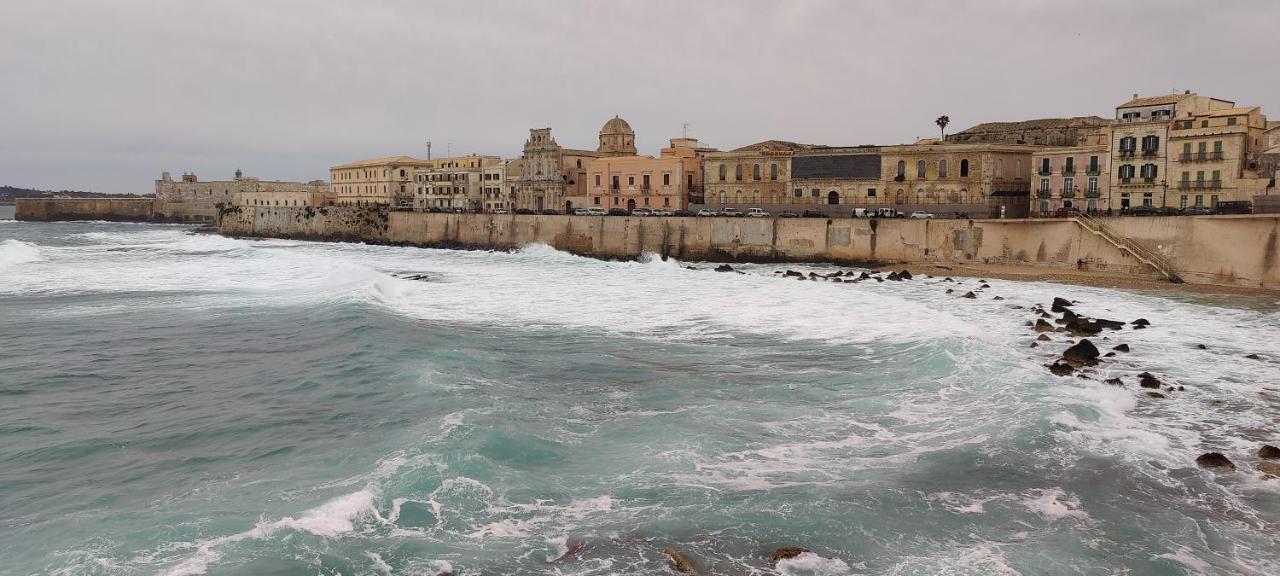 Ortigia Porta Del Mare Apartment Syracuse Exterior foto
